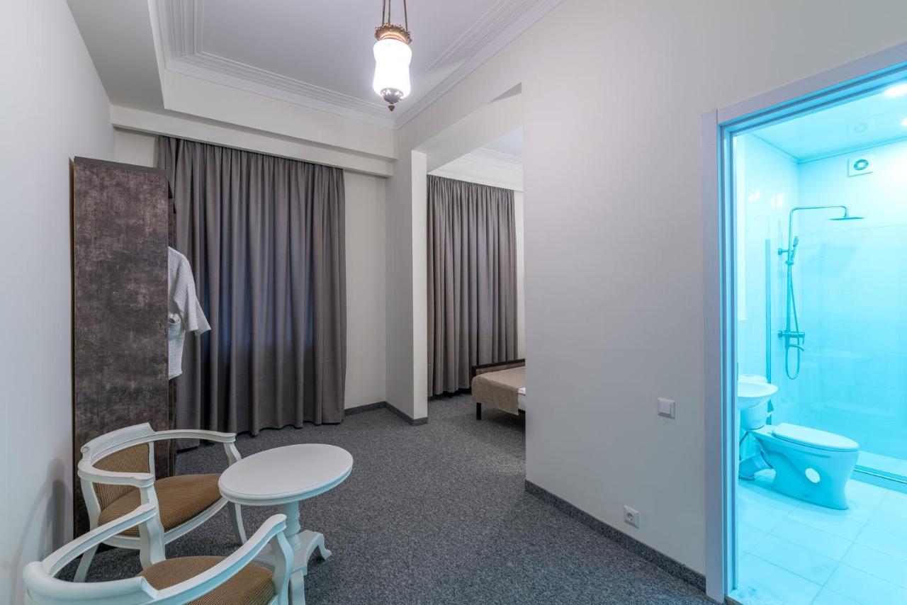 Hotel Opinion Tbilisi Exterior photo